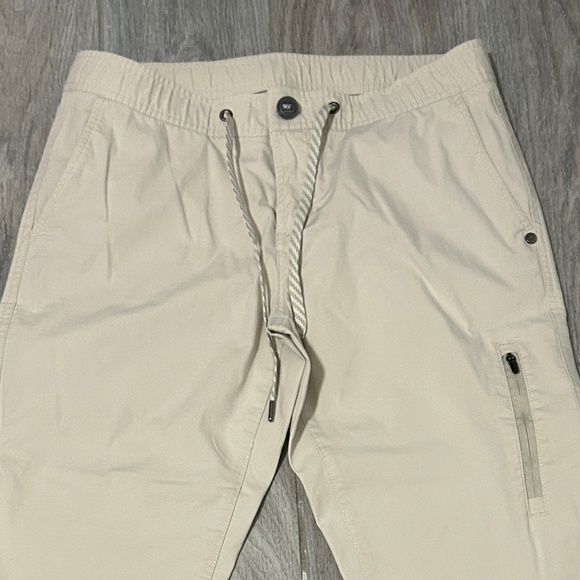 LIKE NEW! Women's Vuori Ripstop Tan Pants - SMALL - Picture 4 of 11